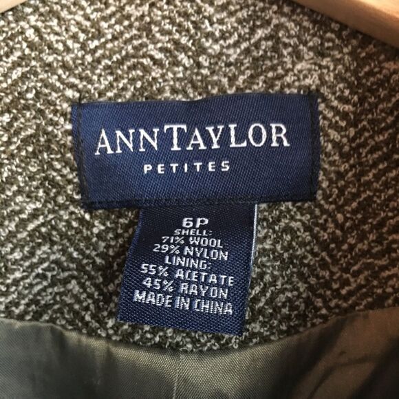 Ann Taylor Tweed Wool Button Front Jacket Blazer Womens Size 6 Petite Gray - Picture 2 of 3